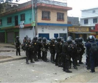 Gases lacrimógenos y una veintena de heridos en protesta en Guatemala