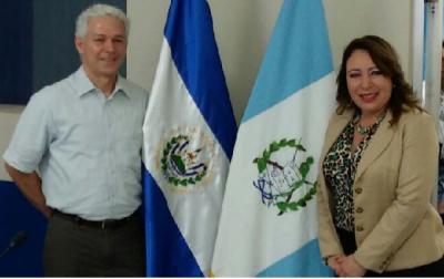Guatemala y El Salvador procuran facilitar comercio bilateral